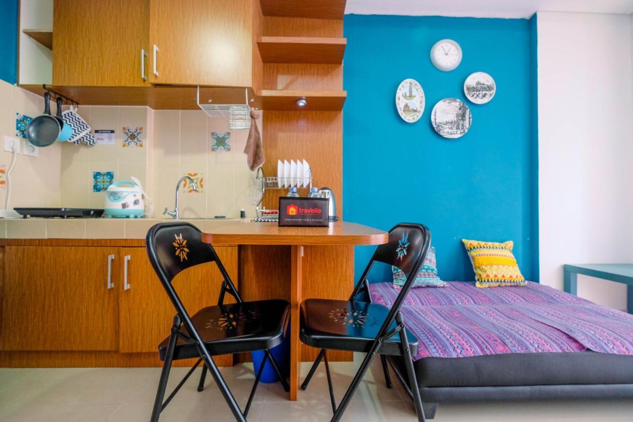 Homey And Comfortable 1br At Royal Olive By Travelio Apartment